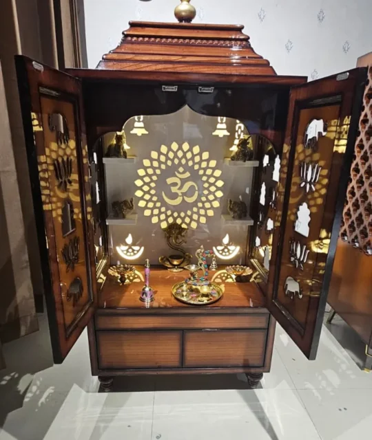wooden mandir1
